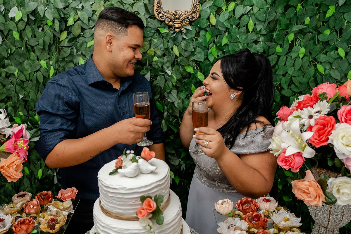 ALMOÇO APÓS CASAMENTO