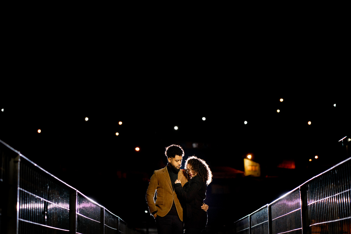 ensaio de casal a noite em paranapiacaba