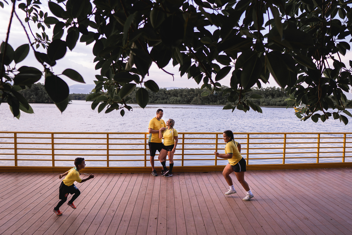 ENSAIO DE FAMILIA NA PRAIA GRANDE