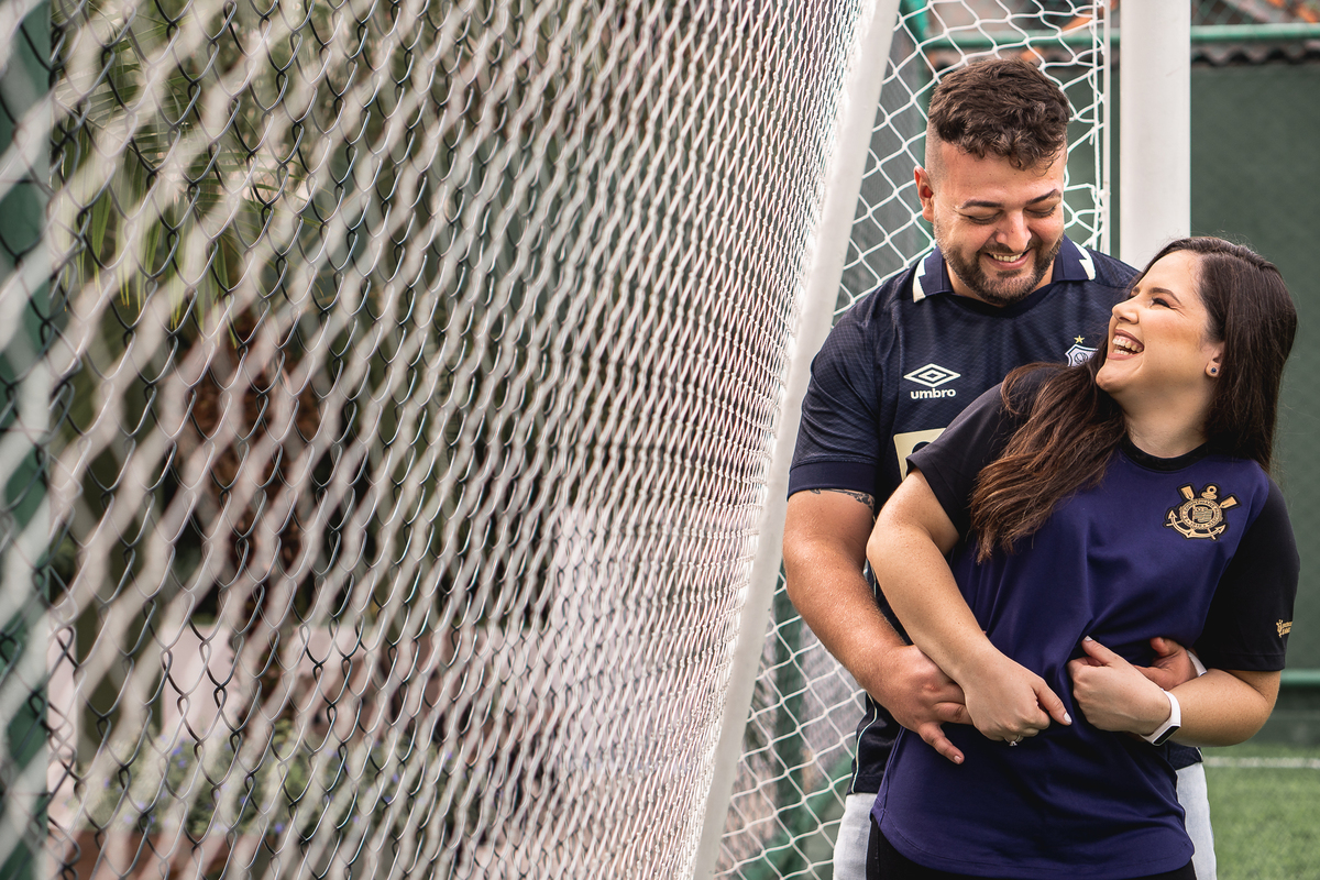 ENSAIO DE CASAL NO CAMPO DE FUTEBOL