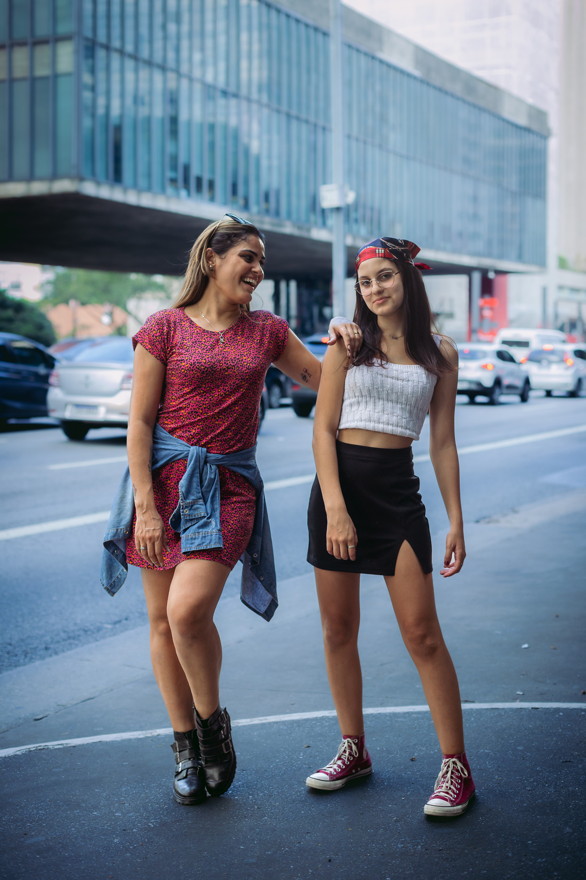 Ensaio fotografico externo na av paulista, casa das rosas, fotografo de mulher, Ensaio feminino, Ensaio externo, DAniel Moura Fotografo, Estudio fotografico, Clique a Dois,  Lara Torres e Daniel Moura