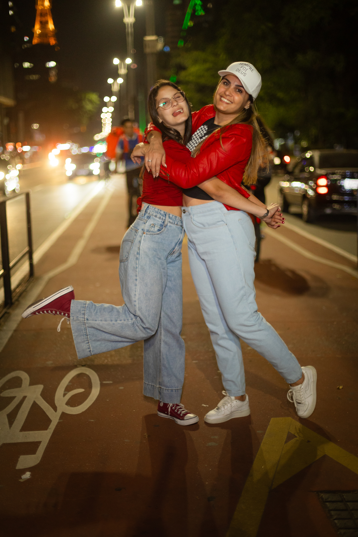 Ensaio fotografico externo na av paulista, casa das rosas, fotografo de mulher, Ensaio feminino, Ensaio externo, DAniel Moura Fotografo, Estudio fotografico, Clique a Dois,  Lara Torres e Daniel Moura