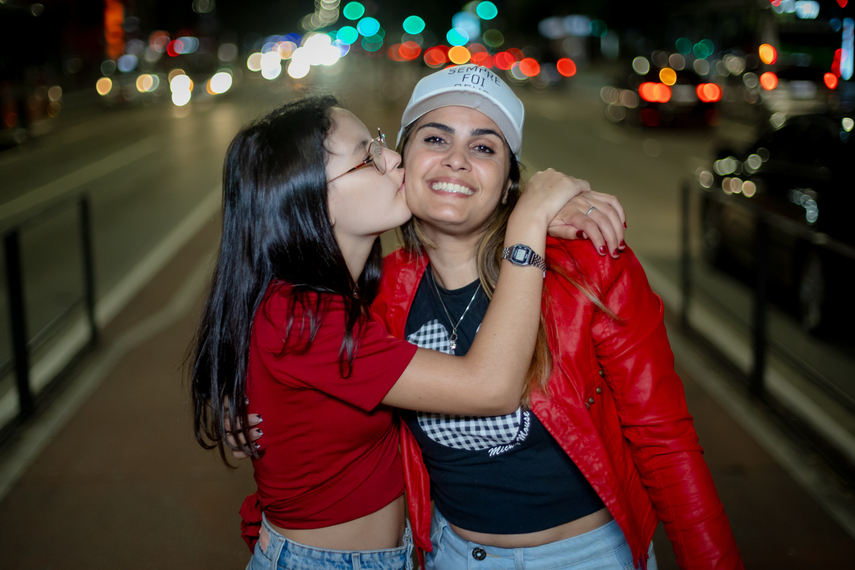 Ensaio fotografico externo na av paulista, casa das rosas, fotografo de mulher, Ensaio feminino, Ensaio externo, DAniel Moura Fotografo, Estudio fotografico, Clique a Dois,  Lara Torres e Daniel Moura