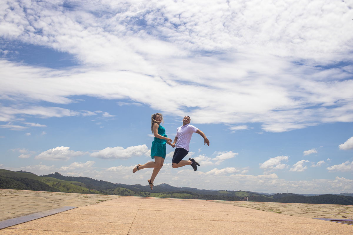 Ensaio Pre Wedding
Noiva enfermeira e o noivo Policial Militar!!
Cuidar, servir e amar!!!