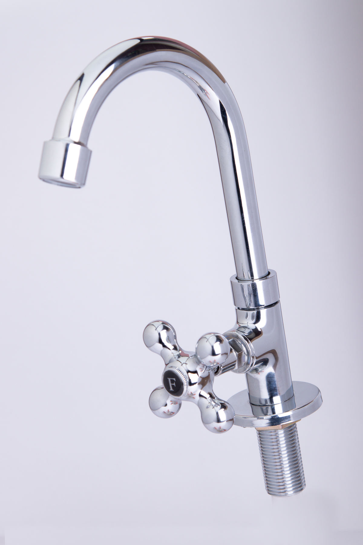 Fotografia de produto profissional em alta qualidade. Especialistas em imagens para e-commerce, catálogos e campanhas publicitárias. Destaque detalhes únicos, impulsione vendas e valorize sua marca com fotos que encantam e atraem clientes