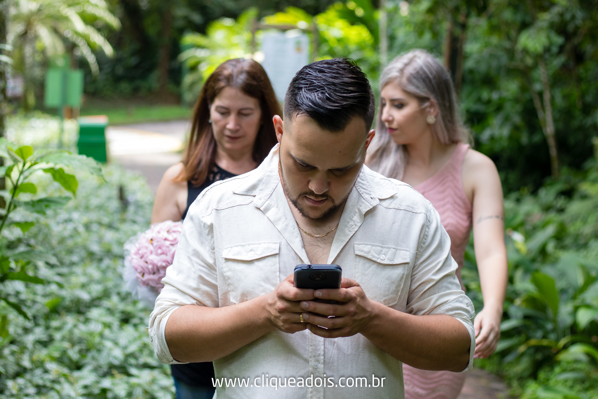 Ensaio de noivos, pre wedding Litoral Norte, Praia de Iporanga e Praia de São Pedro em Guarujá, Ensaio fotográfico na praia
