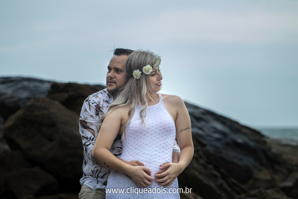 Ensaio de noivos, pre wedding Litoral Norte, Praia de Iporanga e Praia de São Pedro em Guarujá, Ensaio fotográfico na praia