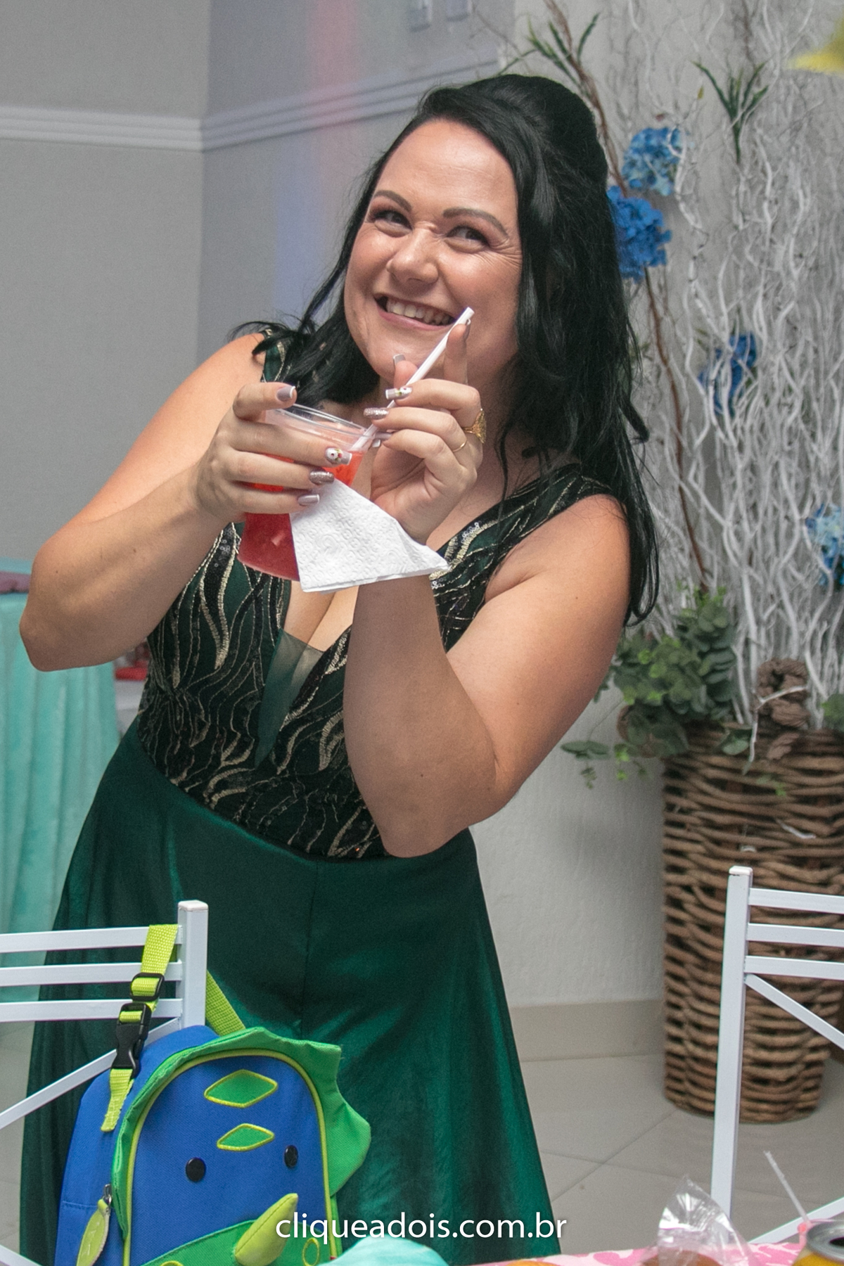 Video festa de 15 anos, que aconteceu em Poá - SP no salão de Festa Rainha festas, com cobertura fotográfica do estúdio Clique a Dois fotografia, Ensaio de Debutante, Ensaio de 15 Anos, Festa de 15 Anos, Fotografo de Casamento, Daniel Moura