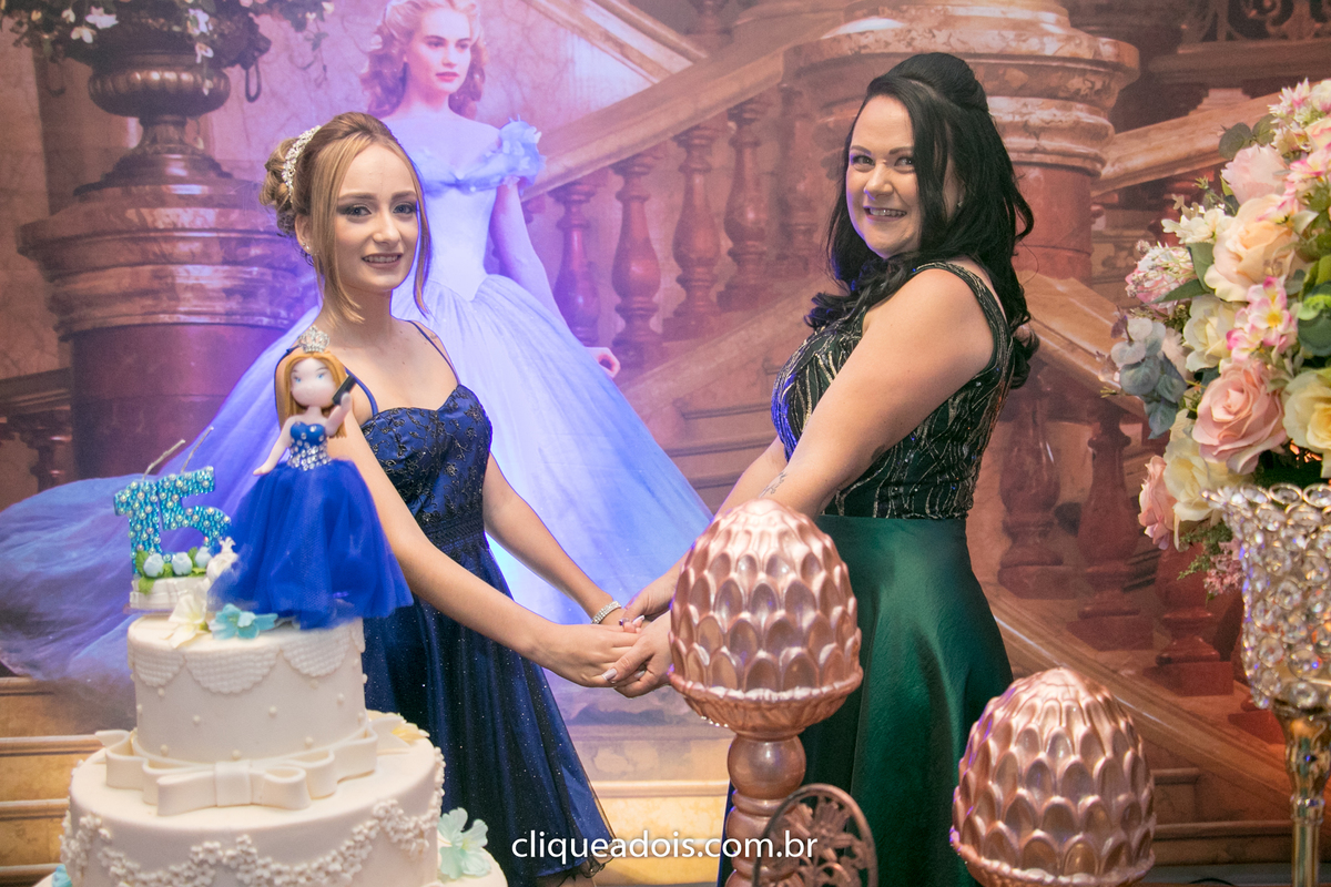 Festa de 15 anos, Vestido de princesa debutante