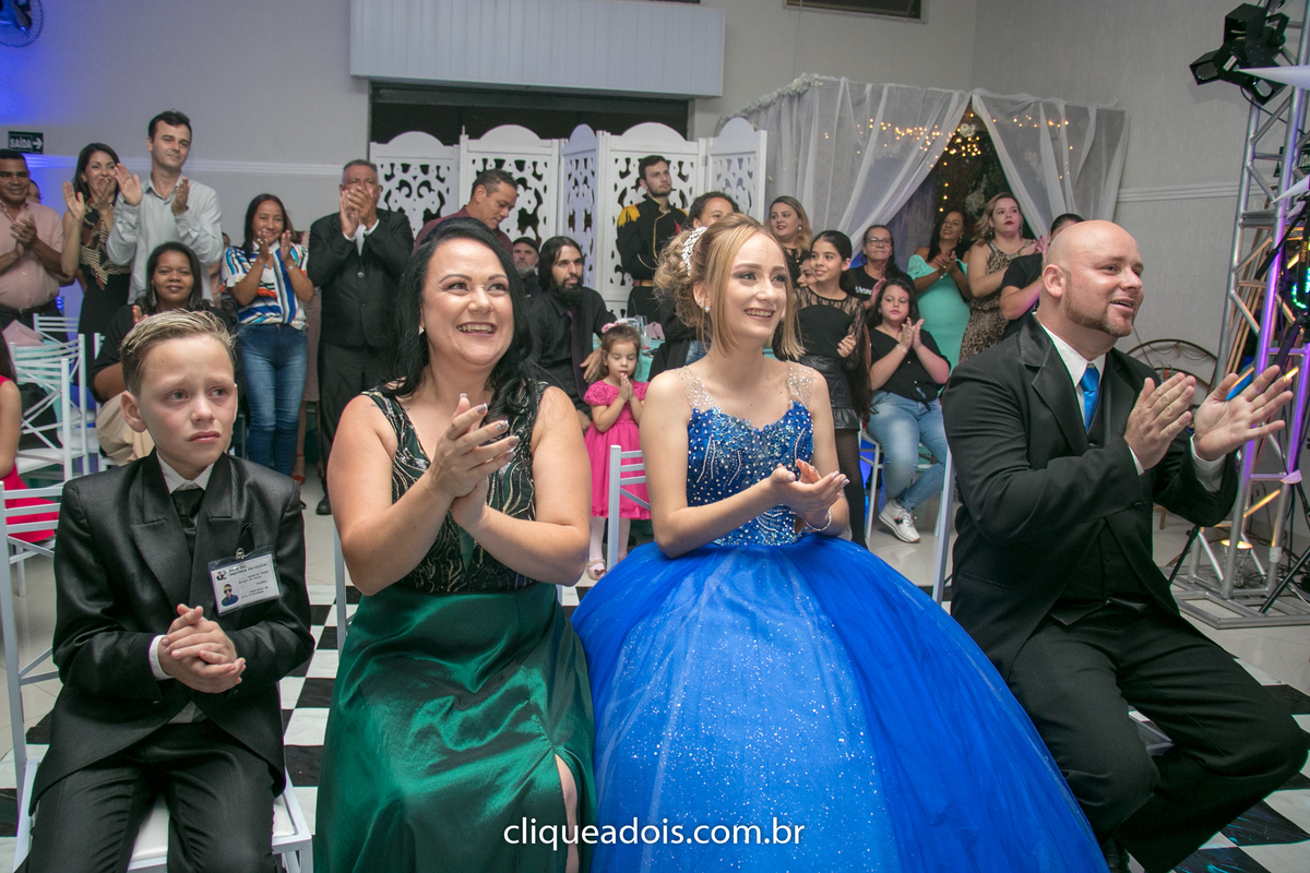 Festa de 15 anos, Vestido de princesa debutante