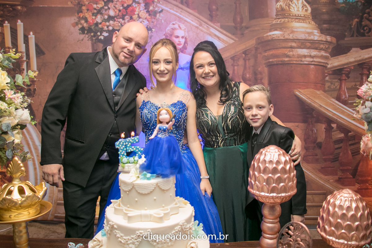 Festa de 15 anos, Vestido de princesa debutante