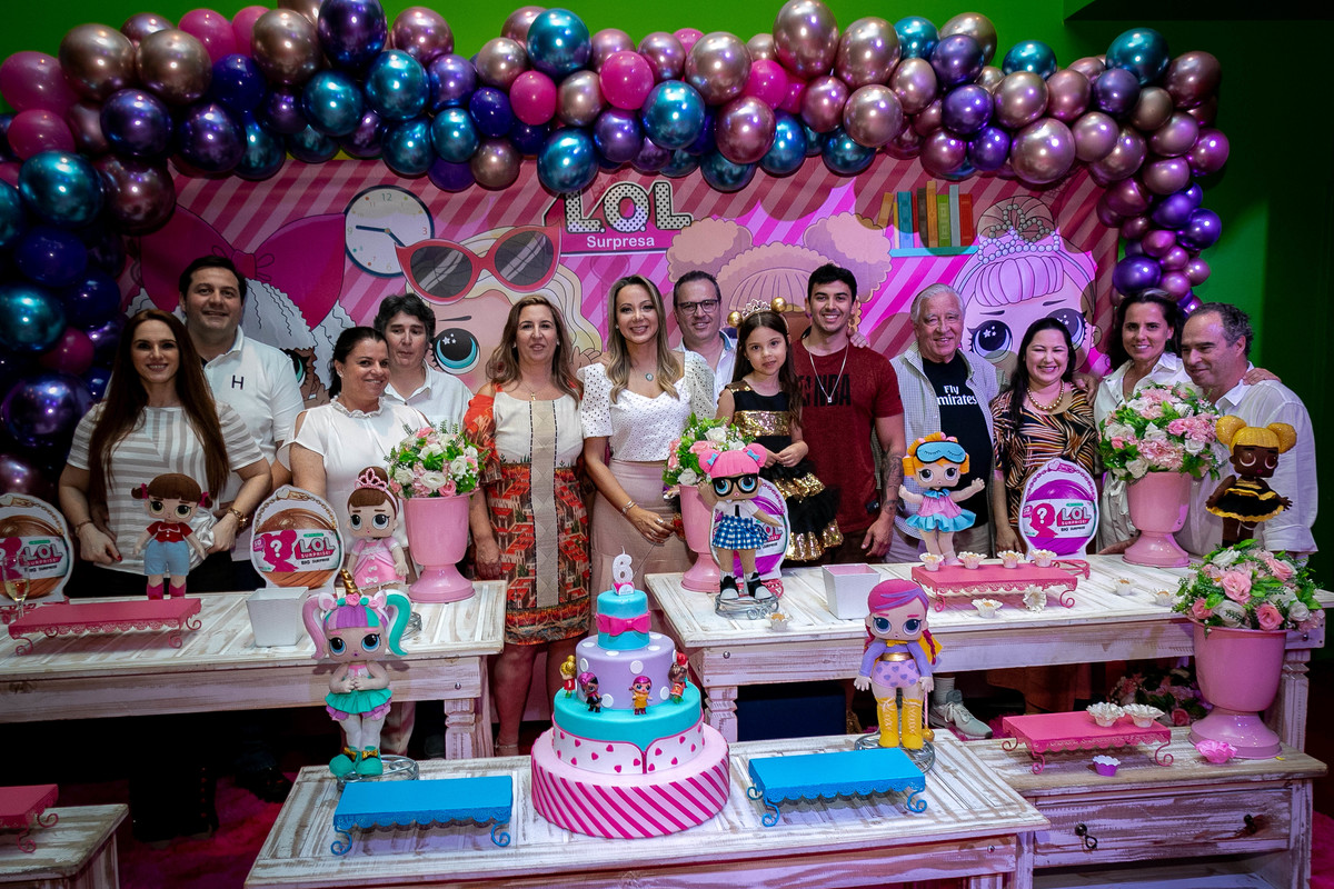 Festa infantil com o tema das bonecas LOL no salão de festas Casa X buffet infantil, que contou com os fotógrafos Daniel Moura e Patty Moura da Clique a Dois fotografia