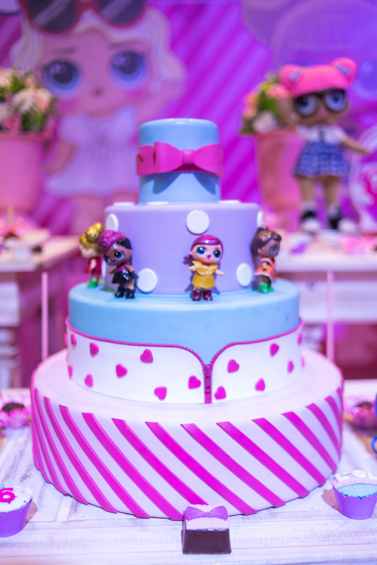 Festa infantil com o tema das bonecas LOL no salão de festas Casa X buffet infantil, que contou com os fotógrafos Daniel Moura e Patty Moura da Clique a Dois fotografia