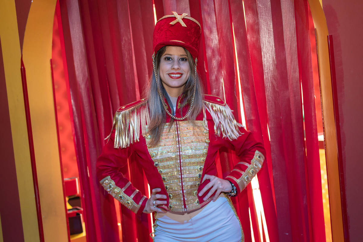 Paquita do buffet infantil Casa X.
Festa infantil com o tema das bonecas LOL no salão de festas Casa X buffet infantil, que contou com os fotógrafos Daniel Moura e Patty Moura da Clique a Dois fotografia, festa de luxo.