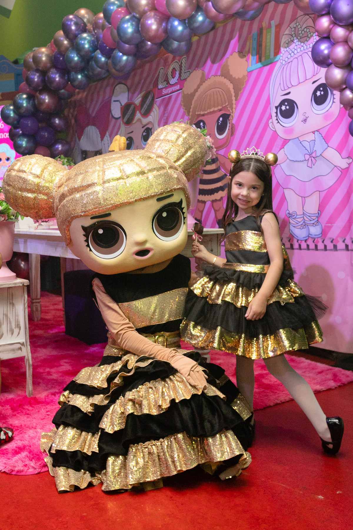 Festa infantil com o tema das bonecas LOL no salão de festas Casa X buffet infantil, que contou com os fotógrafos Daniel Moura e Patty Moura da Clique a Dois fotografia, festa de luxo.