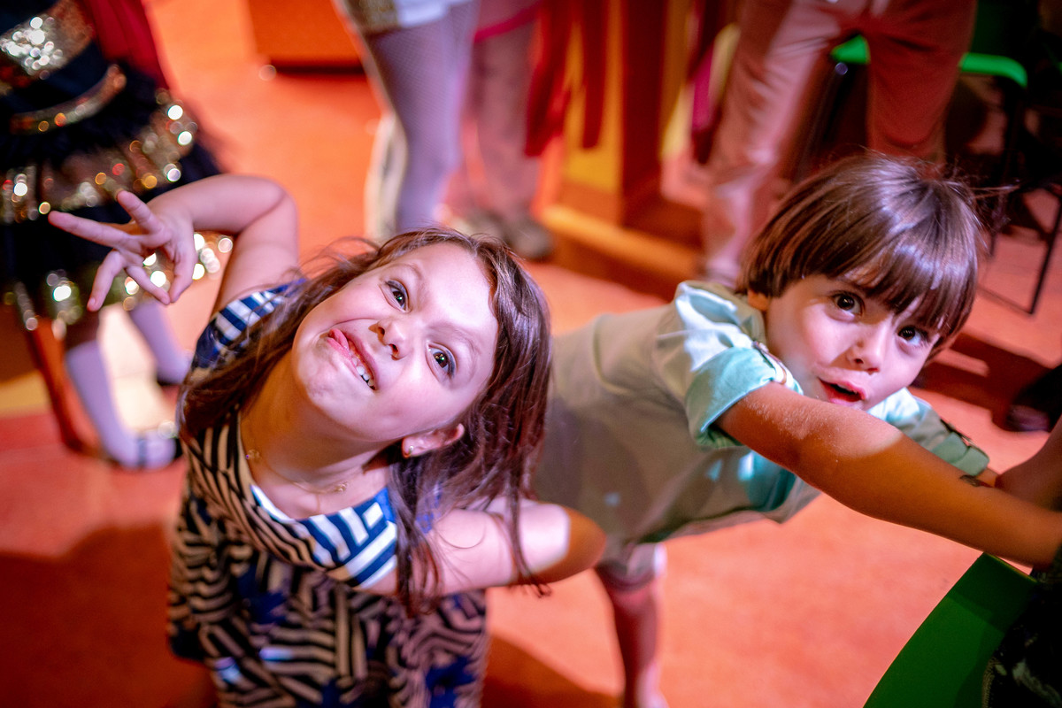 Festa infantil com o tema das bonecas LOL no salão de festas Casa X buffet infantil, que contou com os fotógrafos Daniel Moura e Patty Moura da Clique a Dois fotografia, festa de luxo.