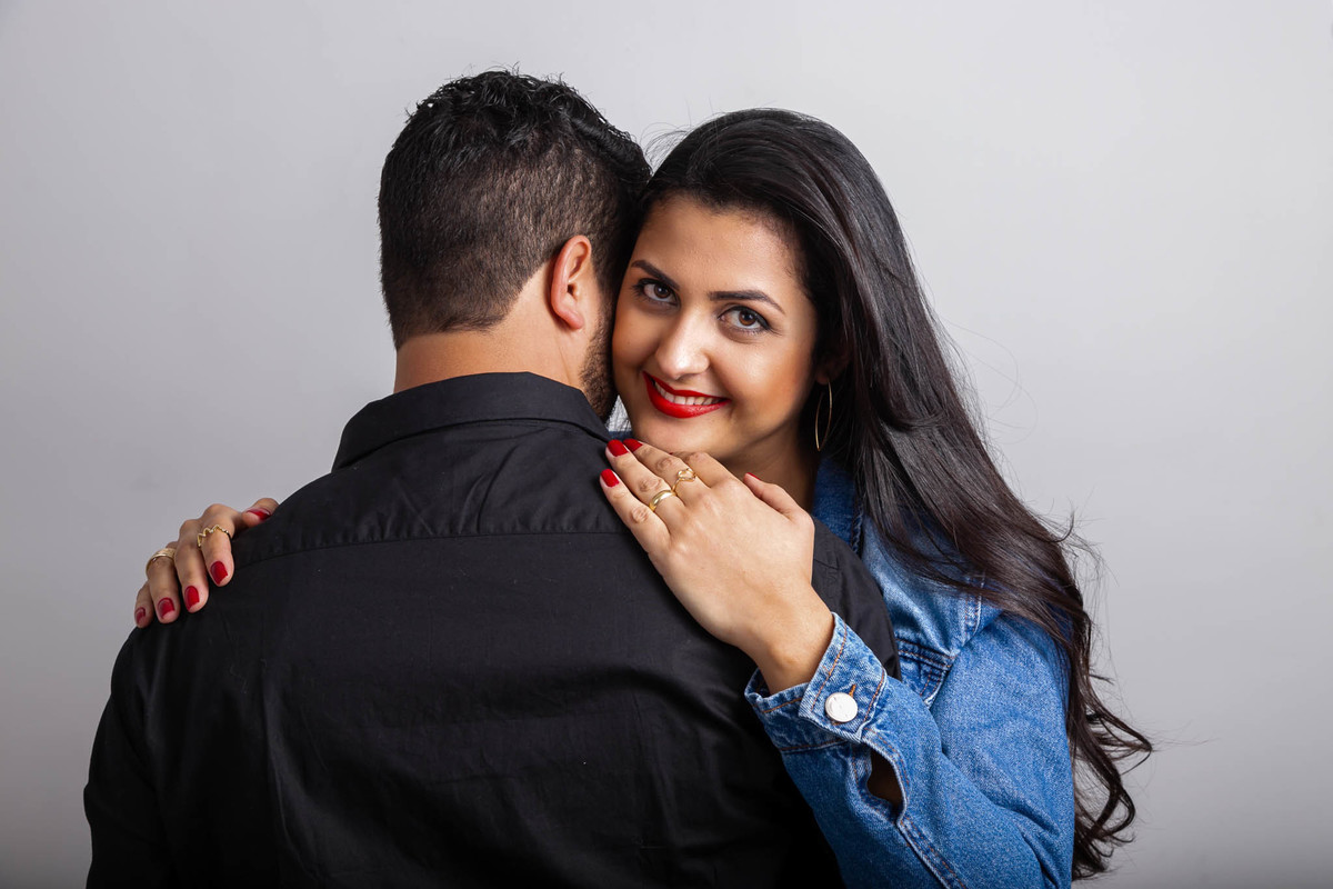 Ensaio Fotográfico: Ensaio de familia, Capturando Emoções Únicas
Imagens incríveis de ensaios de casal, debutante e família, em estúdio e cenários ao ar livre. Retratos cheios de estilo, emoção e autenticidade para eternizar momentos especiais.