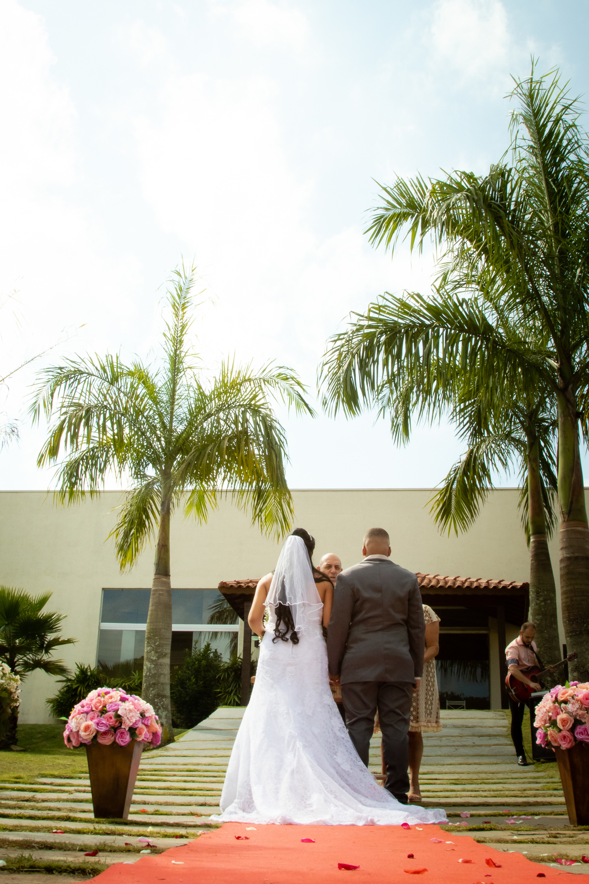 Casamento econômico, na cidade de Poá São Paulo, fotografo de casamento Daniel Moura e Patty Moura da Clique a Dois fotografia, decoração rustica, Noiva de Opala