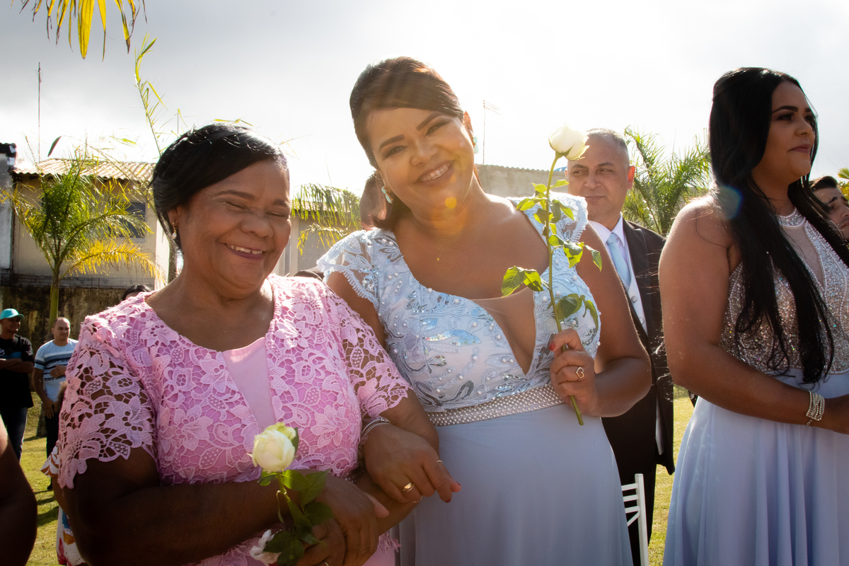 Casamento econômico, na cidade de Poá São Paulo, fotografo de casamento Daniel Moura e Patty Moura da Clique a Dois fotografia, decoração rustica, Noiva de Opala