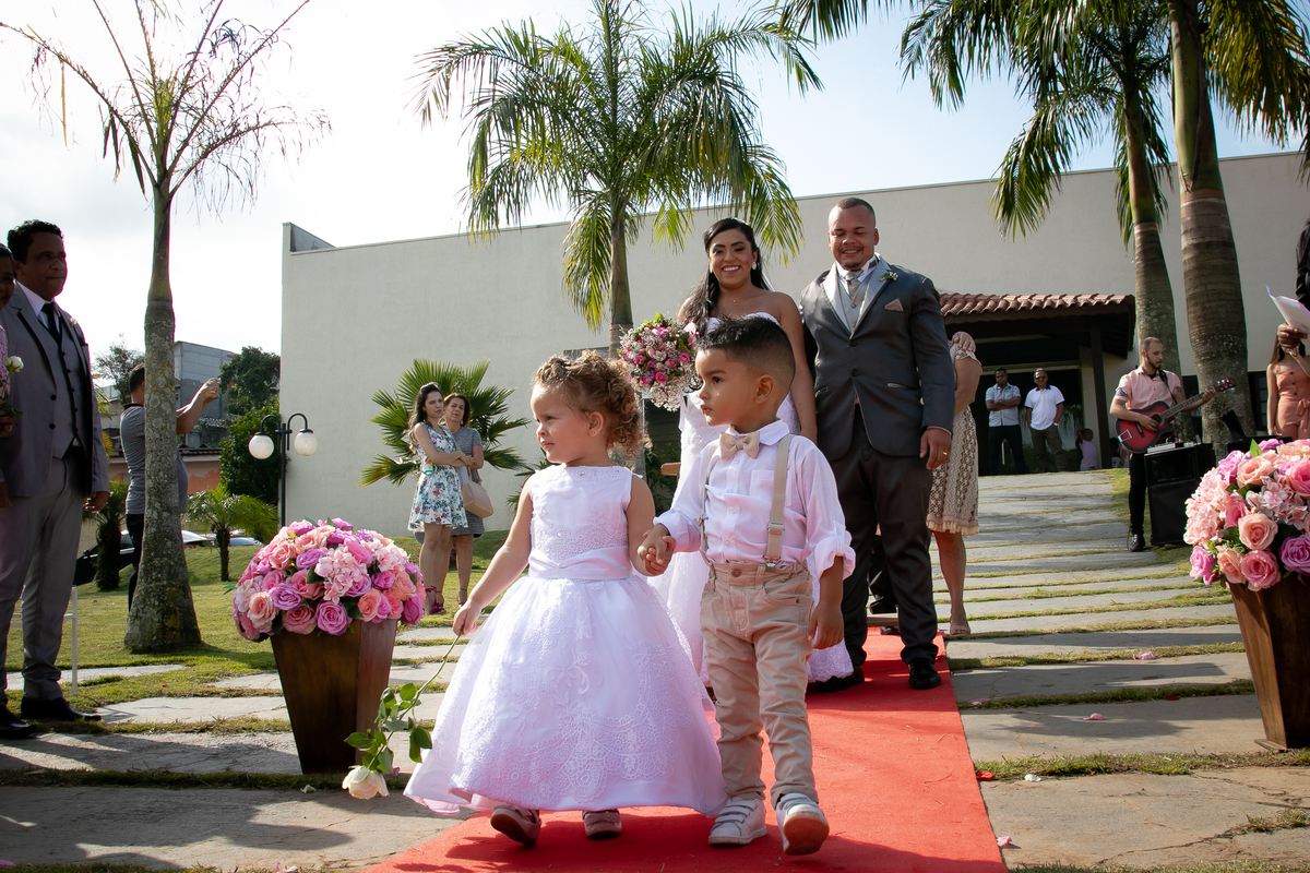 Casamento econômico, na cidade de Poá São Paulo, fotografo de casamento Daniel Moura e Patty Moura da Clique a Dois fotografia, decoração rustica, Noiva de Opala