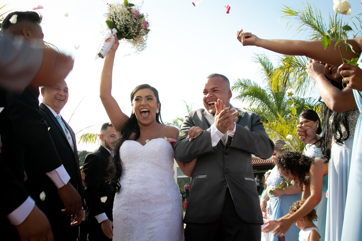 Casamento econômico, na cidade de Poá São Paulo, fotografo de casamento Daniel Moura e Patty Moura da Clique a Dois fotografia, decoração rustica, Noiva de Opala