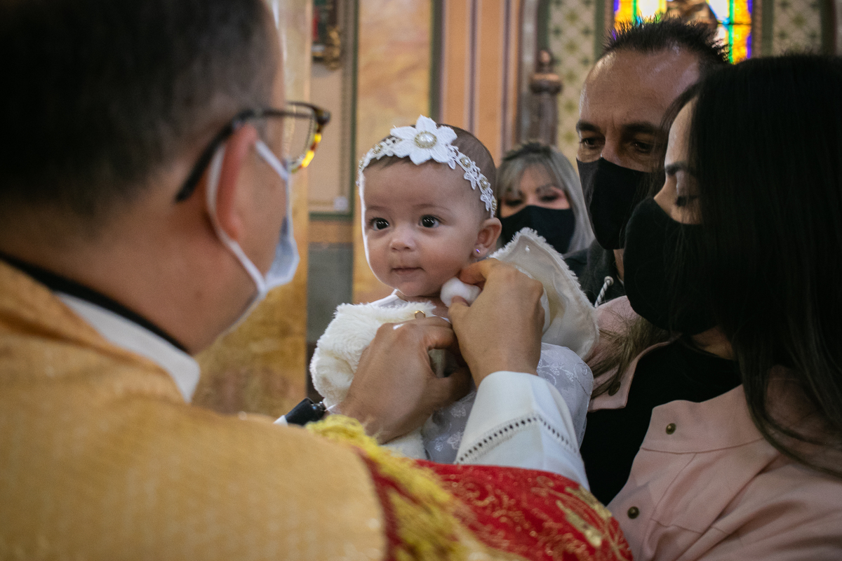 Fotografar batizados é sempre emocionante. Confira os melhores trabalhos com cerimônias de batismo do fotógrafo de famílias Daniel Moura