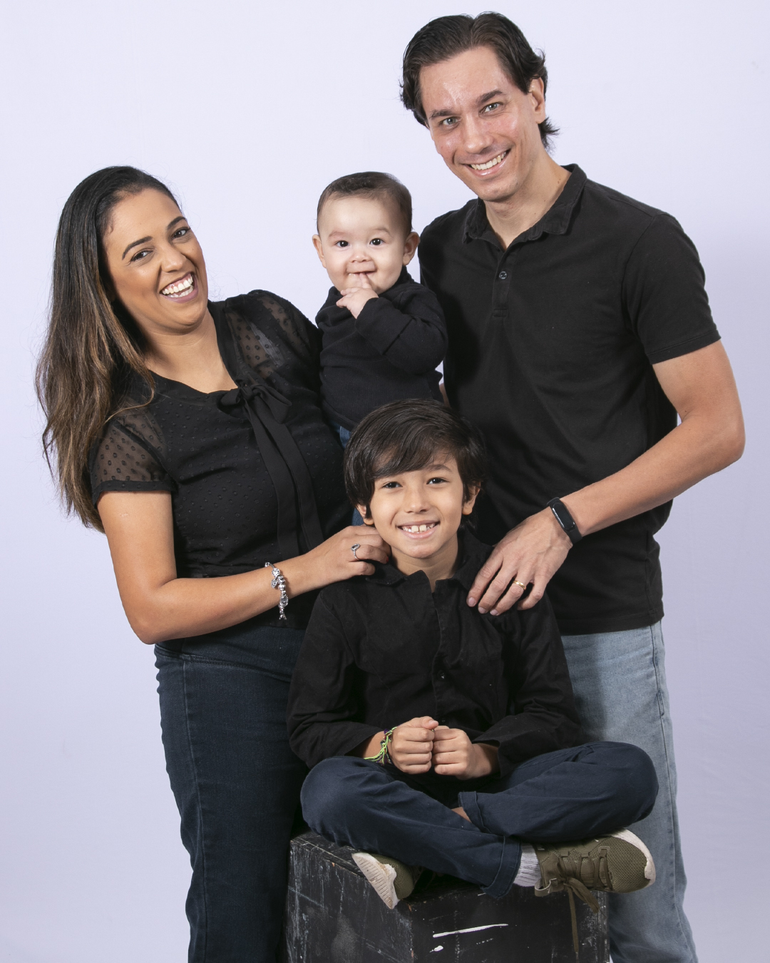 acompanhamento mensal de bebês, estúdio fotográfico em Poá, Clique a Dois fotografia, Ensaio fotográfico de família, book de bebes, Daniel Moura fotografo 