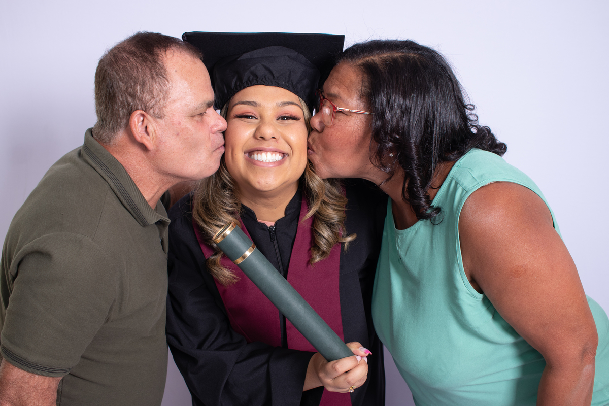 Ensaio fotografico Formatura, Ensaio fotografico Conquista, Estudio fotografico, Daniel Moura, formatura, ensaio fotográfico, fotos de formatura, celebração de formatura, conquistas acadêmicas, fotografia profissional.