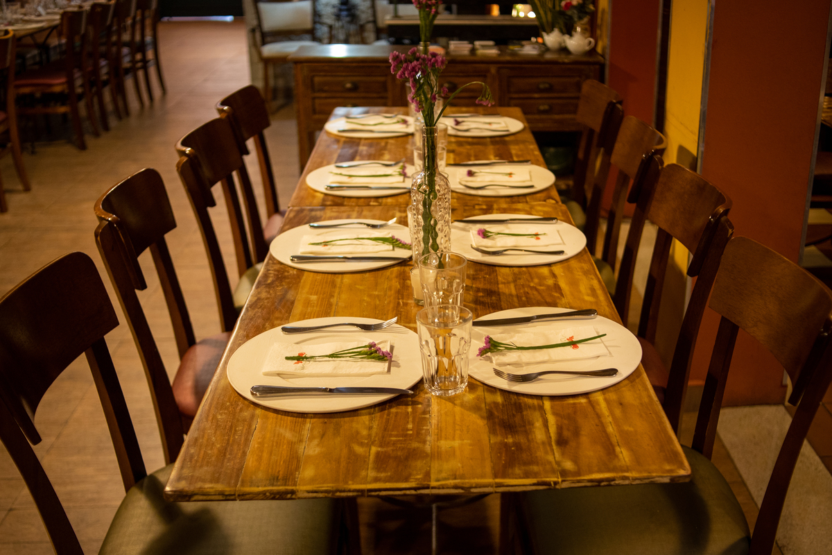 Infesta - La infesta 
Infesta (Buffet E Eventos)  - Tatuapé
Lugares para fazer um mini wedding em São Paulo, espaços menores e mais intimistas. Casamento sofisticado e muito elegante, fotografado por Daniel Moura da empresa Clique a Dois fotografia.