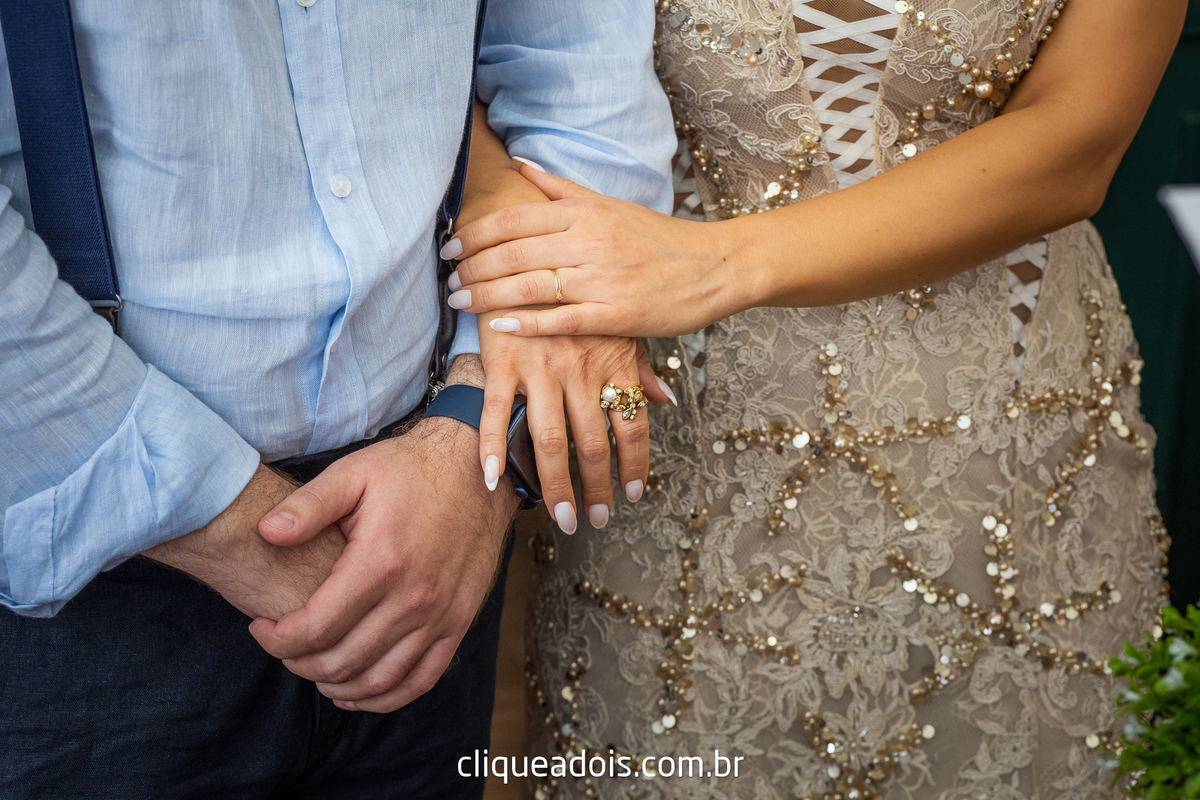 Vestido de noiva luxuoso, Infesta - La infesta 
Infesta (Buffet E Eventos)  - Tatuapé
Lugares para fazer um mini wedding em São Paulo, espaços menores e mais intimistas. Casamento sofisticado e muito elegante, fotografado por Daniel Moura e Clique a Dois.