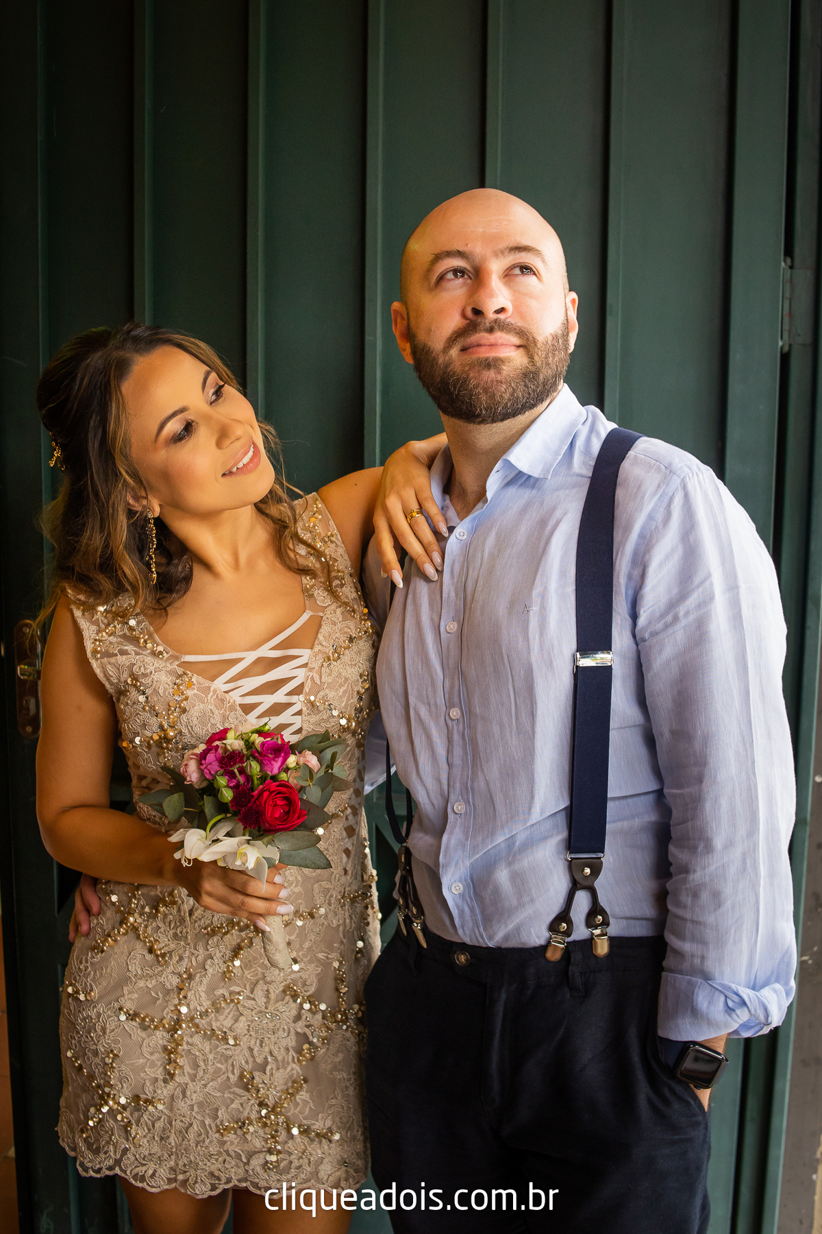 Vestido de noiva luxuoso, Infesta - La infesta 
Infesta (Buffet E Eventos)  - Tatuapé
Lugares para fazer um mini wedding em São Paulo, espaços menores e mais intimistas. Casamento sofisticado e muito elegante, fotografado por Daniel Moura e Clique a Dois.