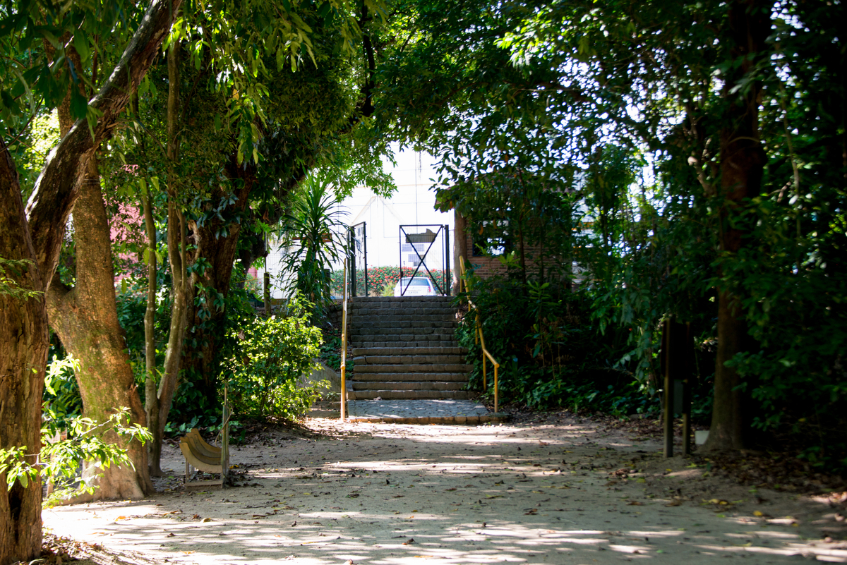 UM TOQUE NO SEU OLHAR ARIANE SCHMITZ TATIANA VIEIRA