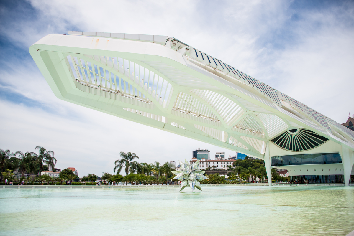 UM TOQUE NO SEU OLHAR ARIANE SCHMITZ TATIANA VIEIRA