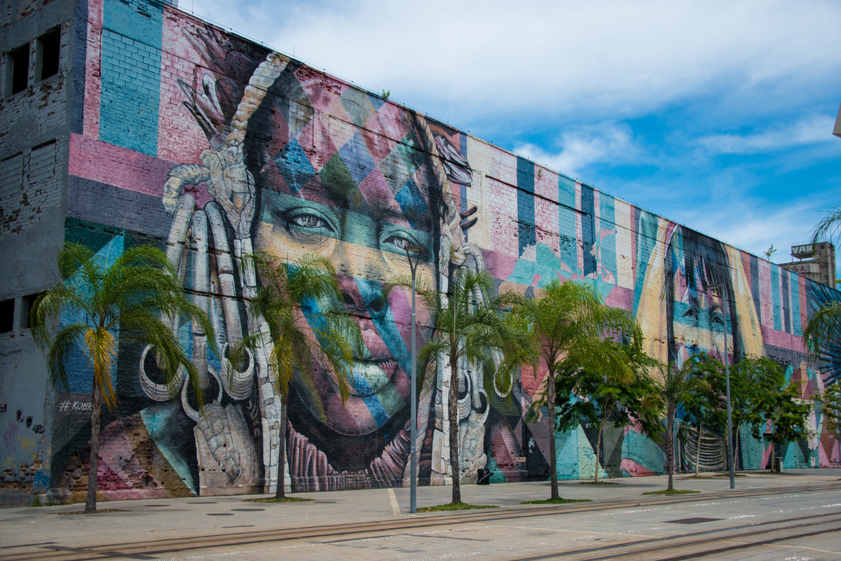UM TOQUE NO SEU OLHAR ARIANE SCHMITZ TATIANA VIEIRA