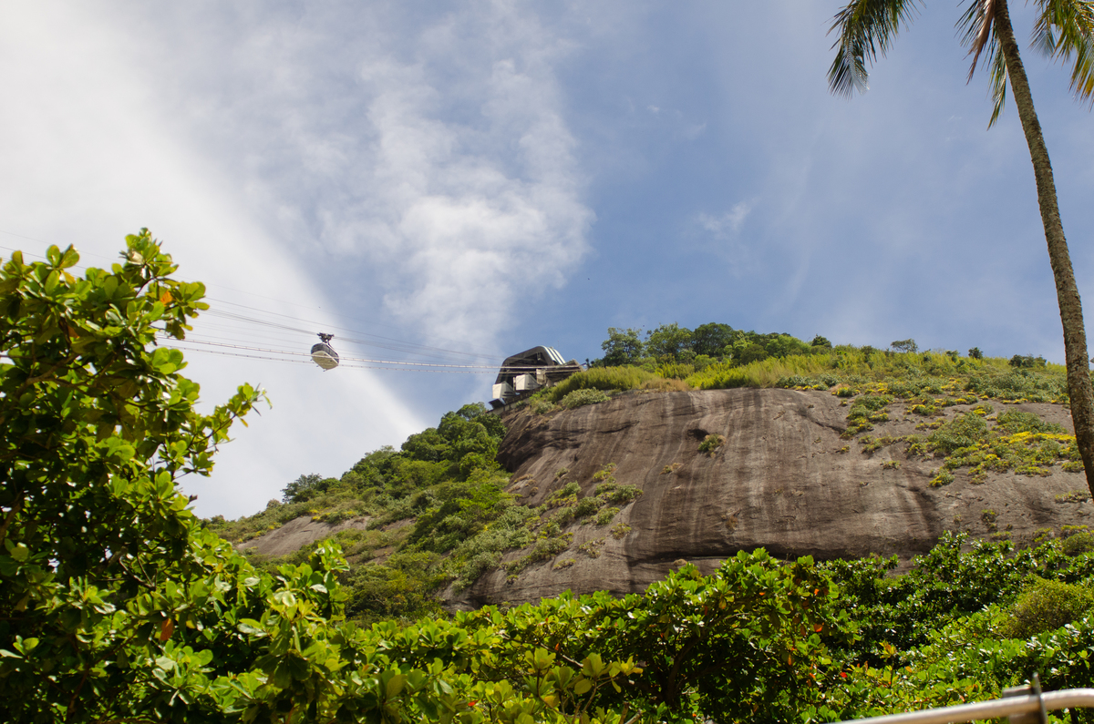 UM TOQUE NO SEU OLHAR ARIANE SCHMITZ TATIANA VIEIRA