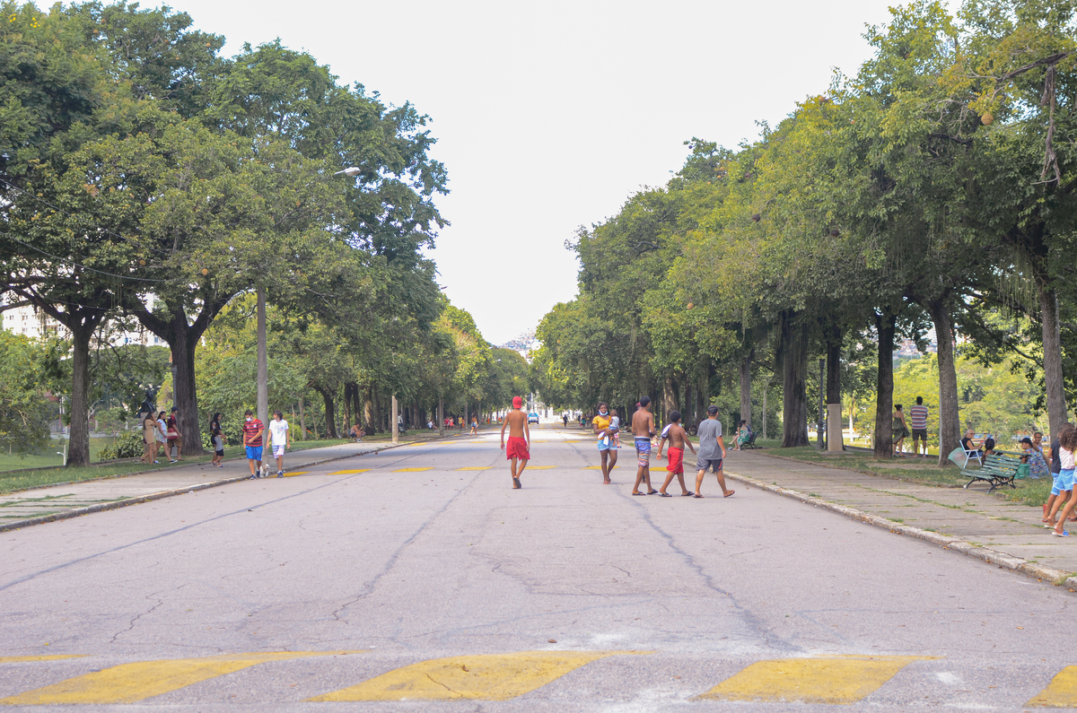 UM TOQUE NO SEU OLHAR ARIANE SCHMITZ TATIANA VIEIRA