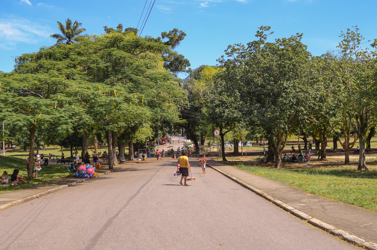 UM TOQUE NO SEU OLHAR ARIANE SCHMITZ TATIANA VIEIRA