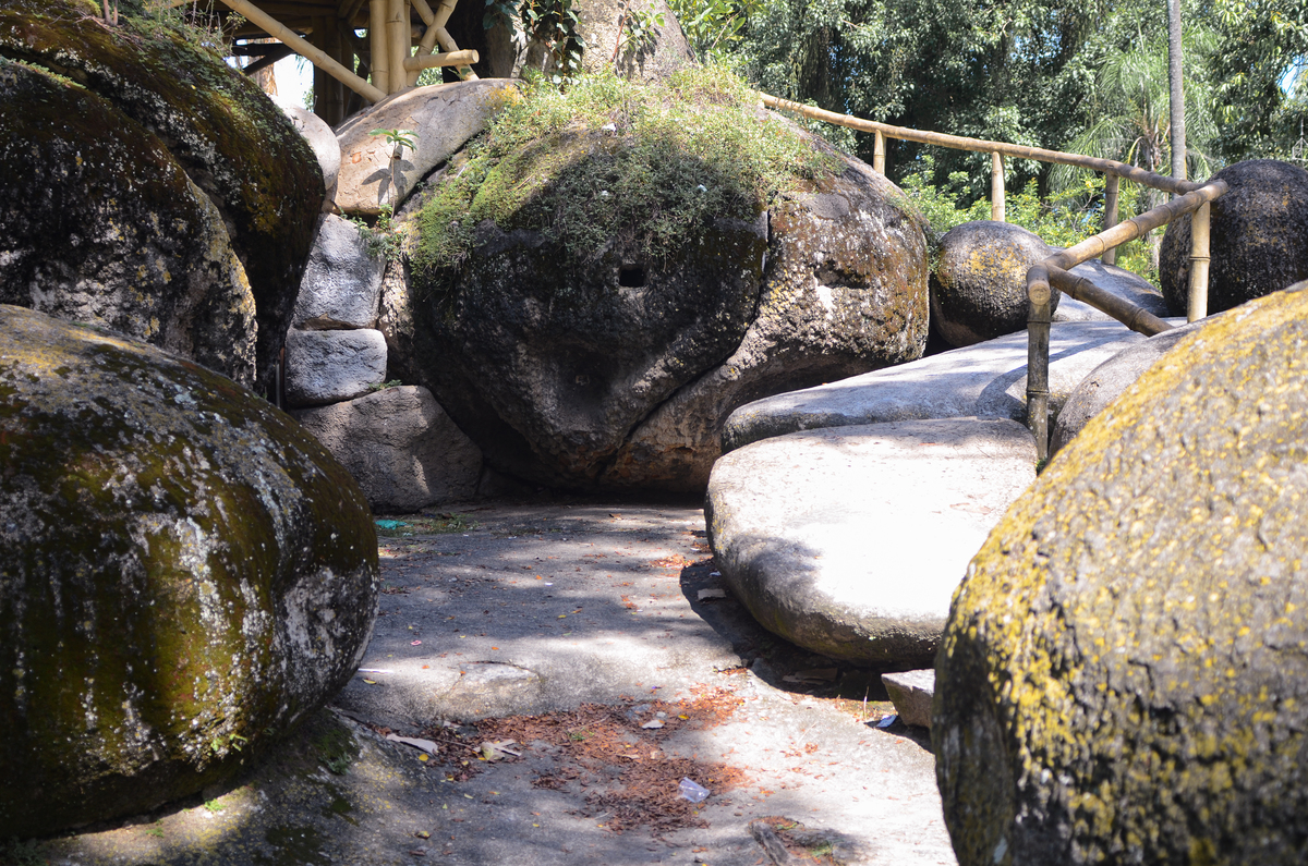 UM TOQUE NO SEU OLHAR ARIANE SCHMITZ TATIANA VIEIRA