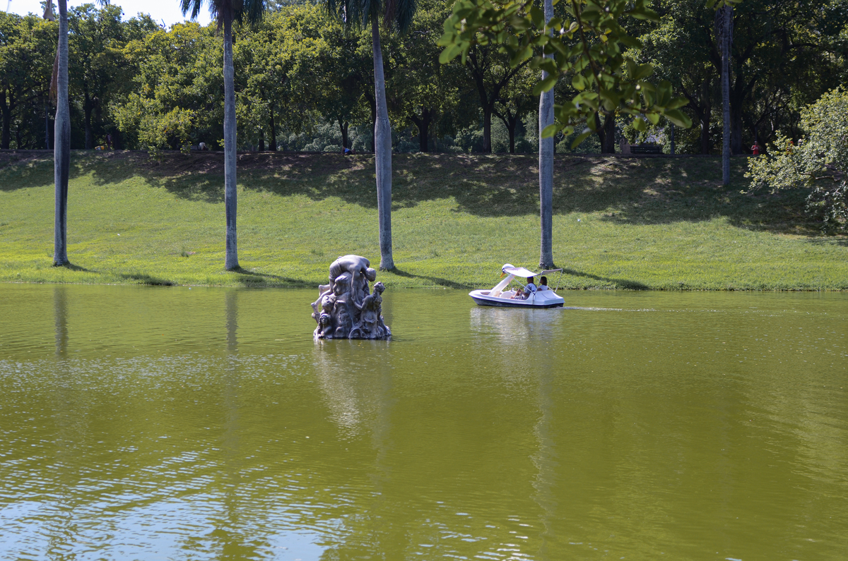 UM TOQUE NO SEU OLHAR ARIANE SCHMITZ TATIANA VIEIRA