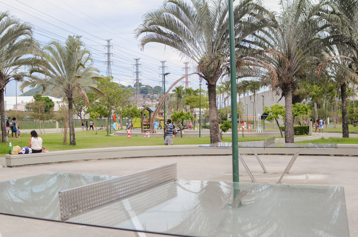 UM TOQUE NO SEU OLHAR ARIANE SCHMITZ TATIANA VIEIRA