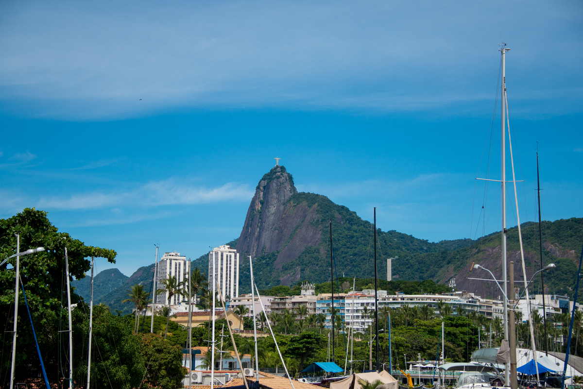 UM TOQUE NO SEU OLHAR ARIANE SCHMITZ TATIANA VIEIRA