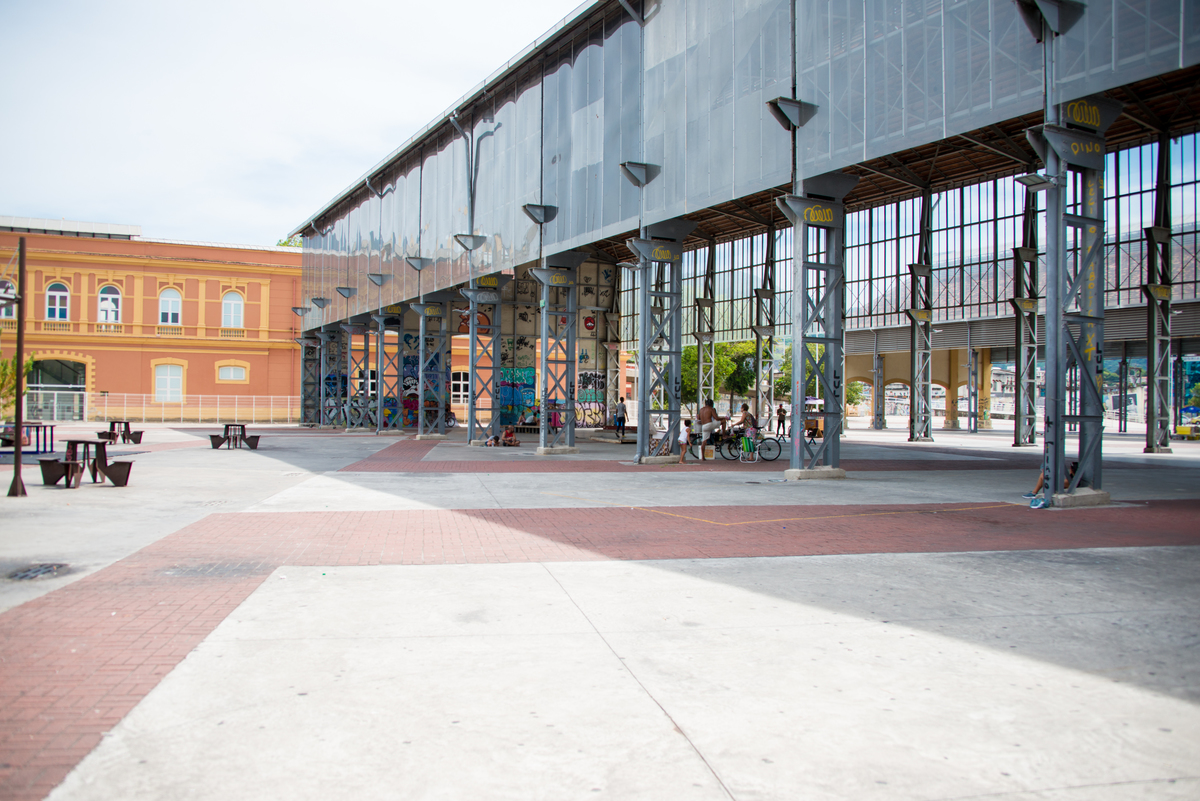 UM TOQUE NO SEU OLHAR ARIANE SCHMITZ TATIANA VIEIRA