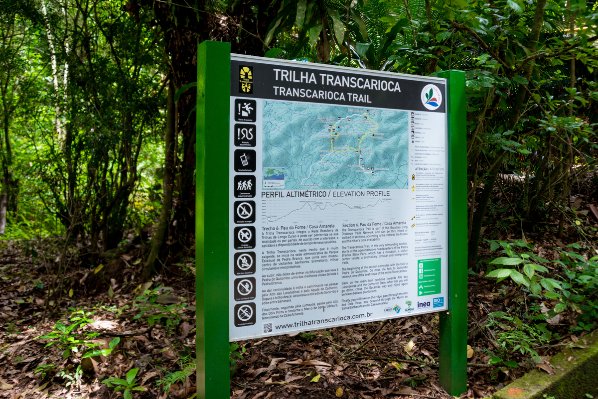 UM TOQUE NO SEU OLHAR ARIANE SCHMITZ TATIANA VIEIRA