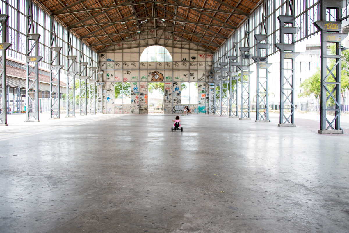 UM TOQUE NO SEU OLHAR ARIANE SCHMITZ TATIANA VIEIRA