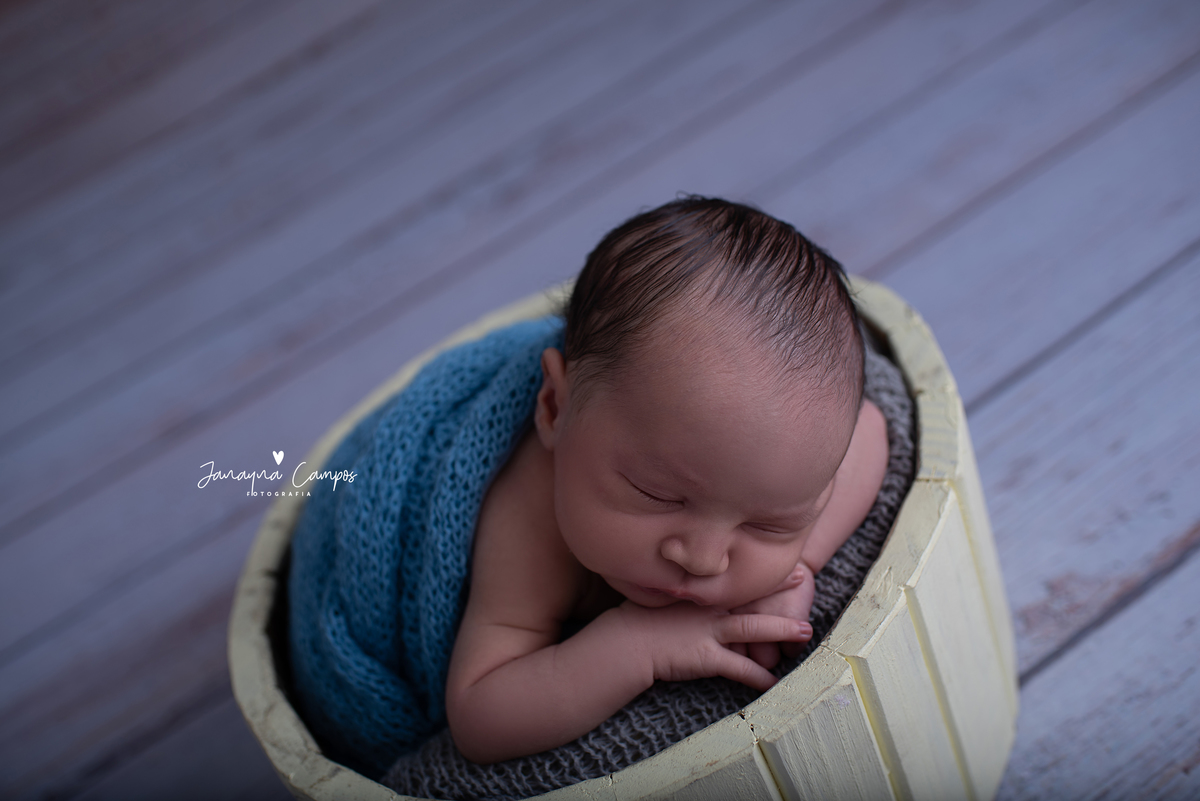 Newborn menino azul 
