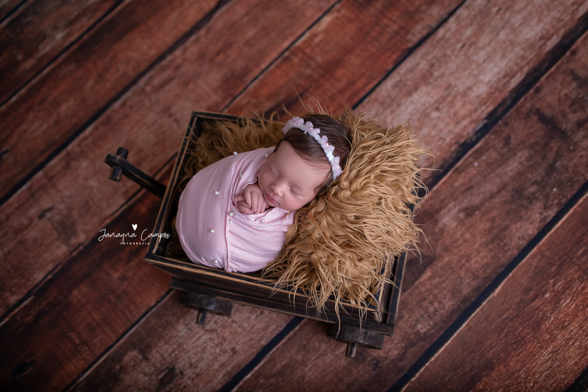 Newborn fundo de madeira