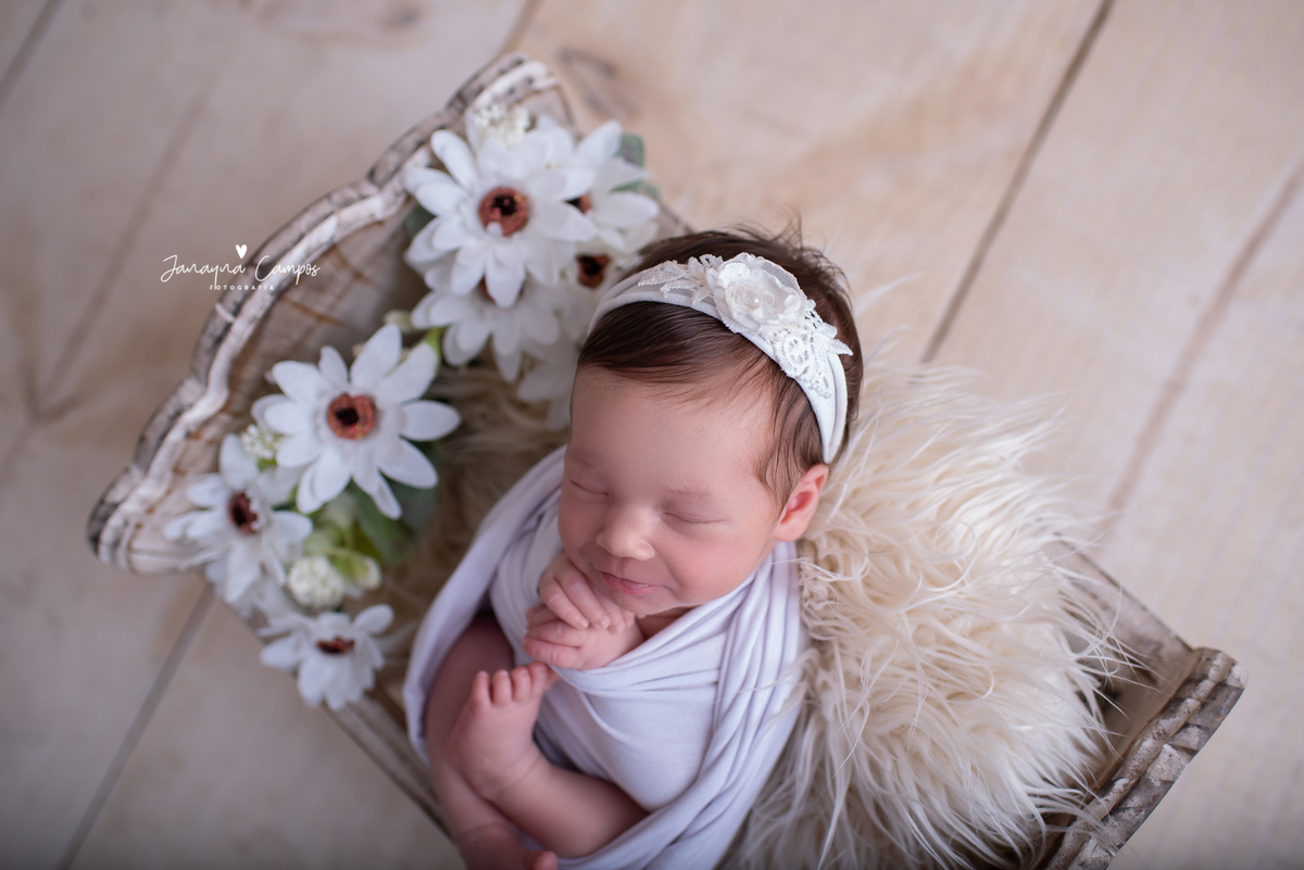 Newborn menina berçinho