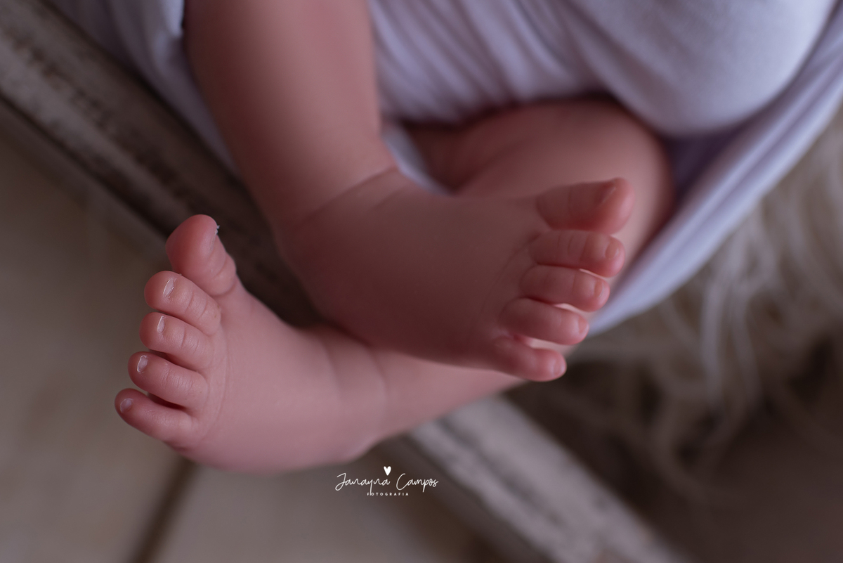 Newborn detalhes pés 