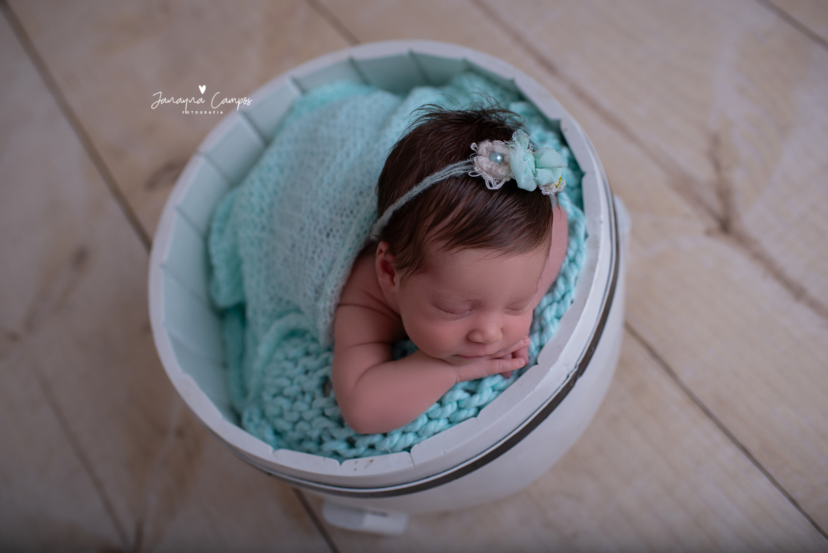 Ensaio newborn verde água