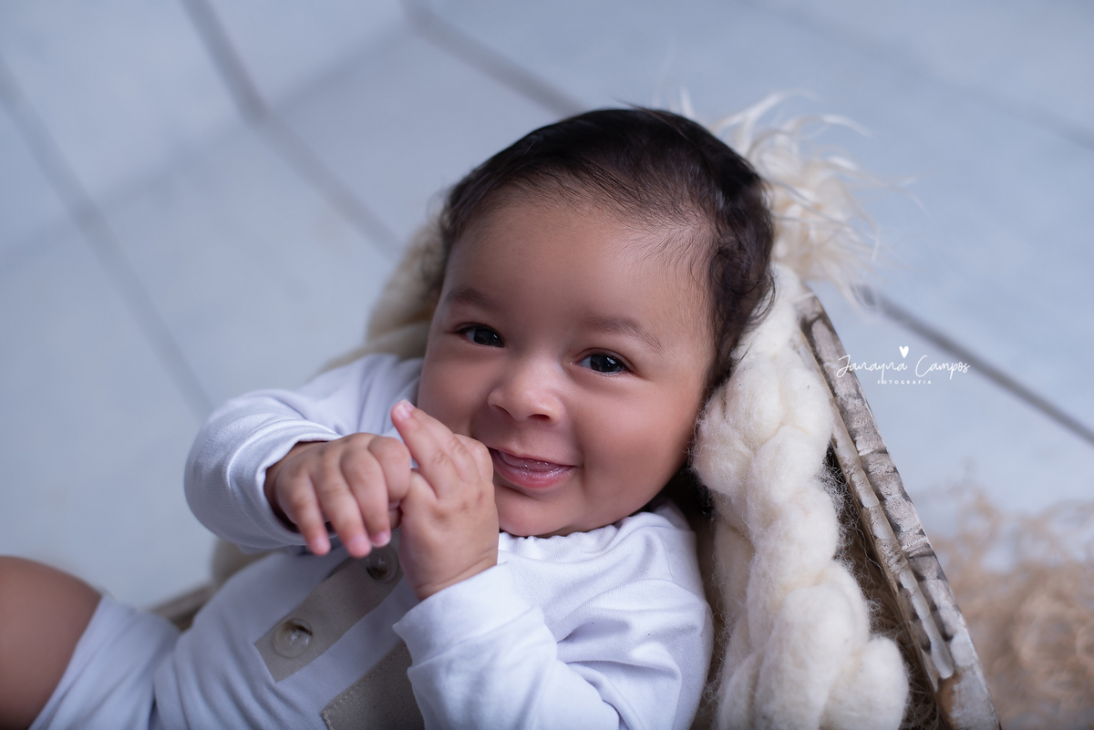 Acompanhamento do bebê branco